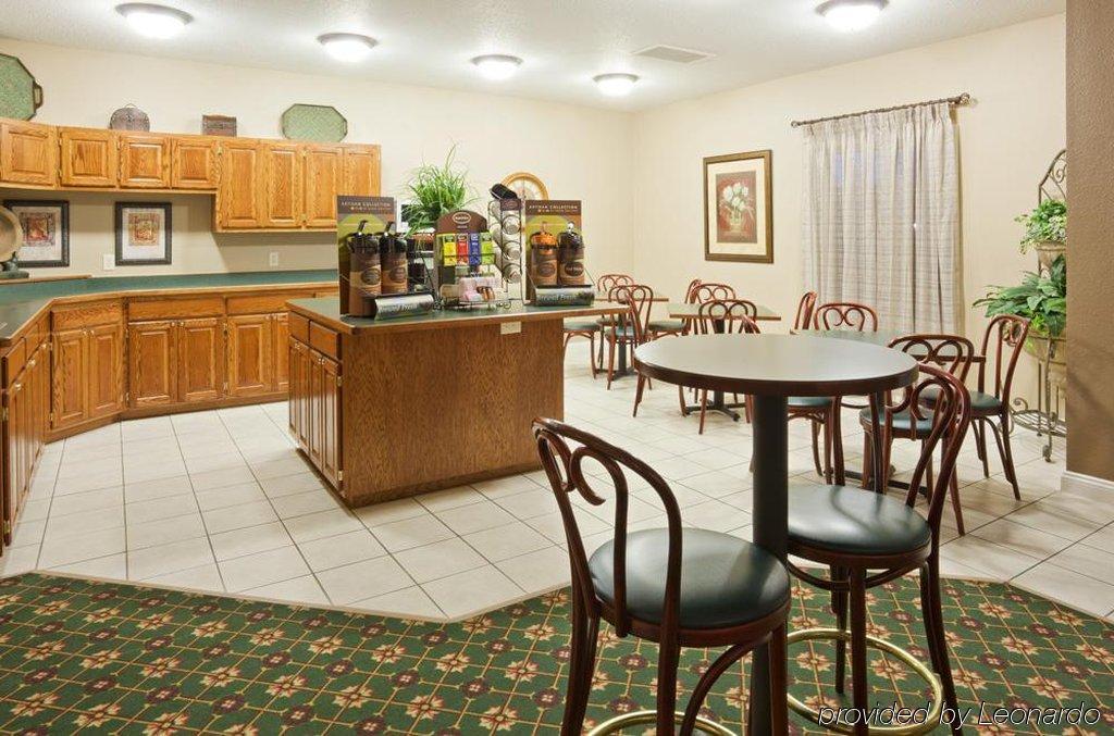 Grandstay Residential Suites Hotel - О Клер Екстериор снимка