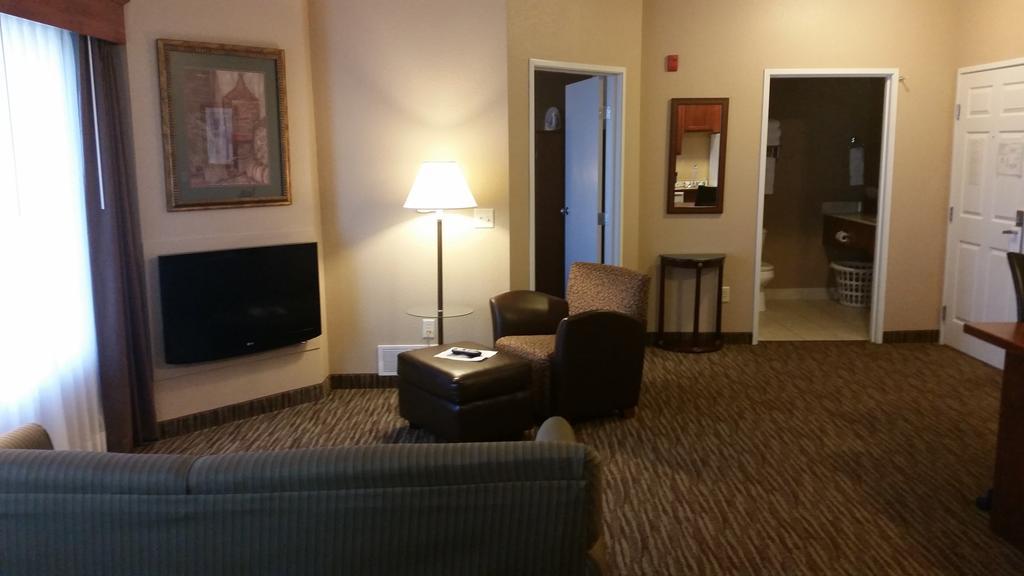 Grandstay Residential Suites Hotel - О Клер Екстериор снимка